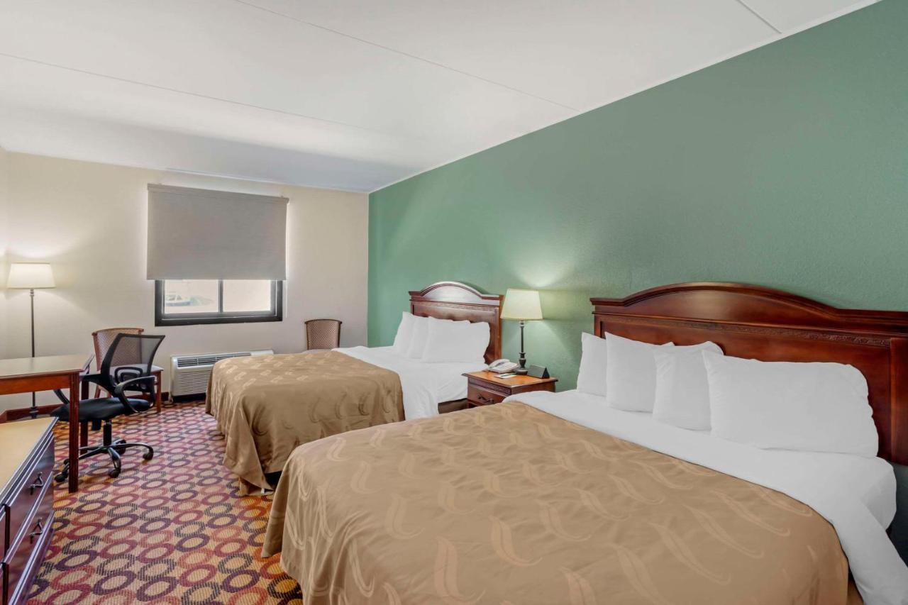 Quality Inn Enola - Harrisburg Exteriör bild