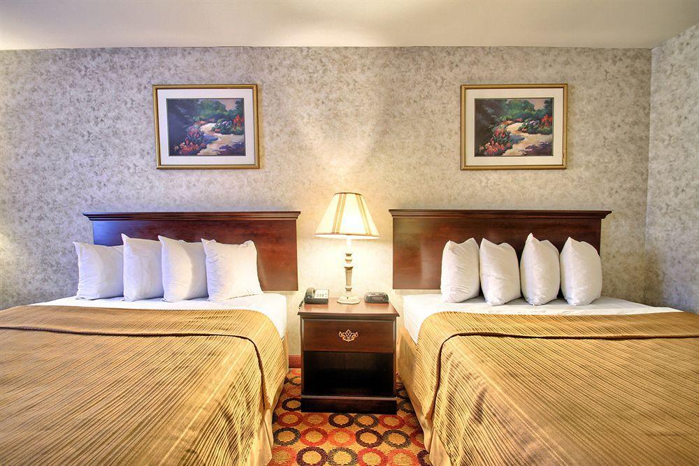 Quality Inn Enola - Harrisburg Exteriör bild