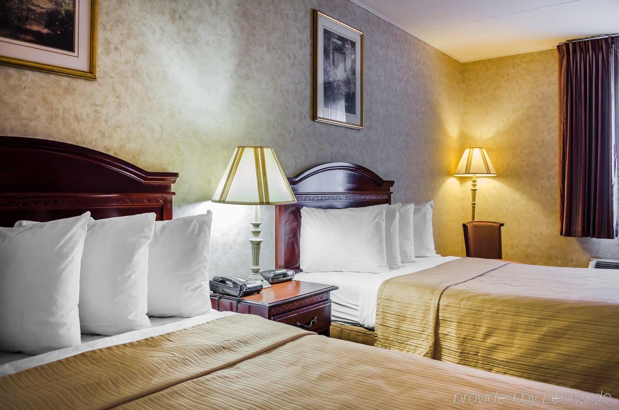Quality Inn Enola - Harrisburg Exteriör bild