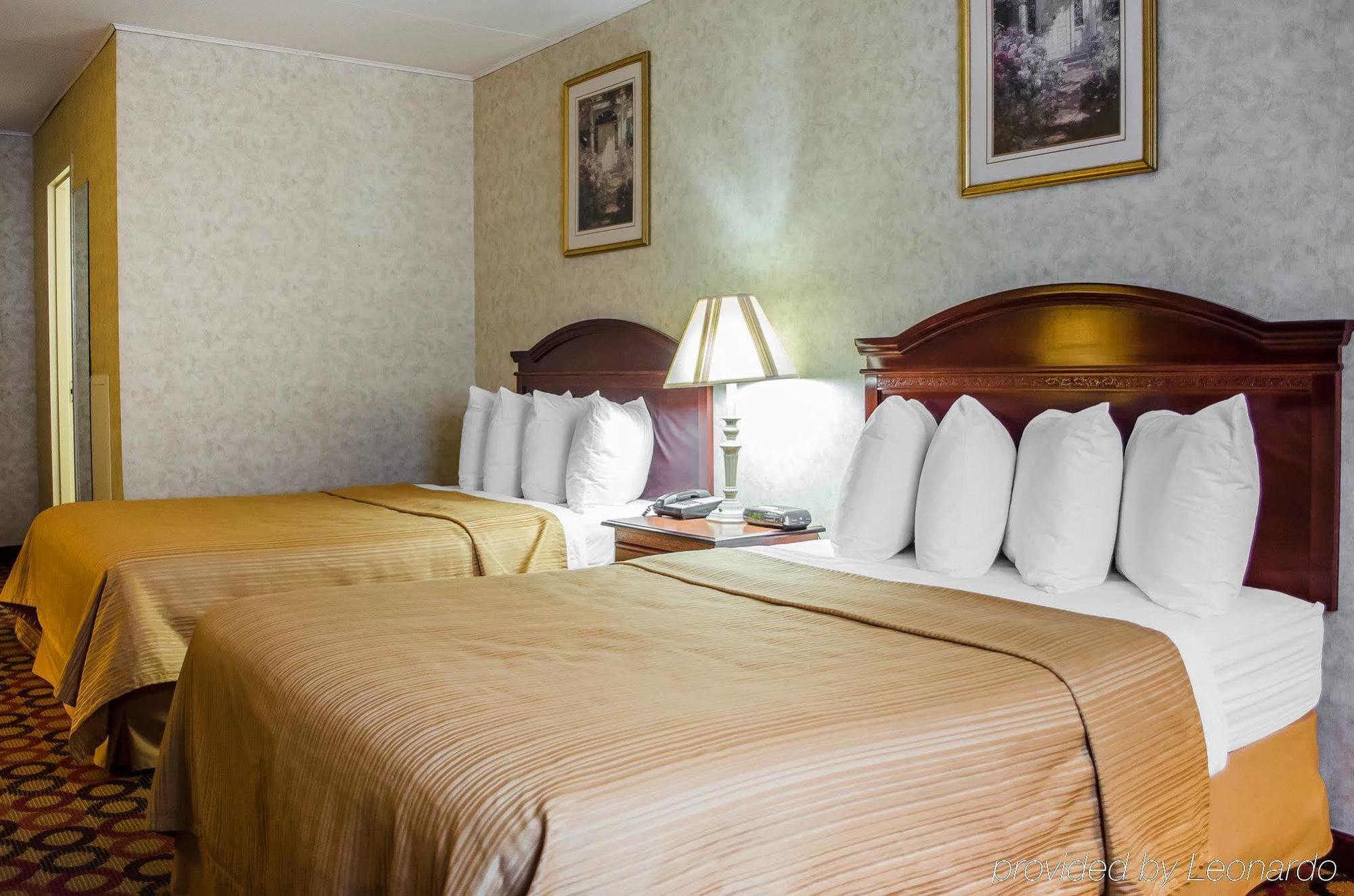 Quality Inn Enola - Harrisburg Exteriör bild