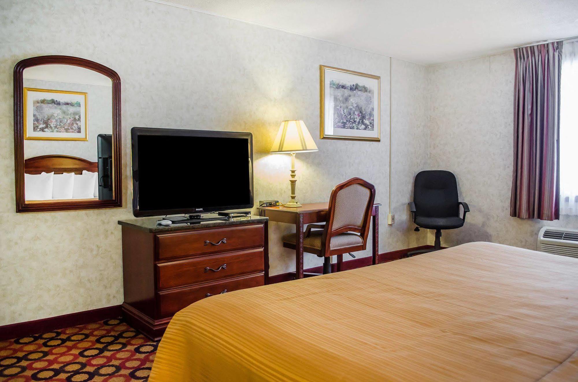 Quality Inn Enola - Harrisburg Exteriör bild