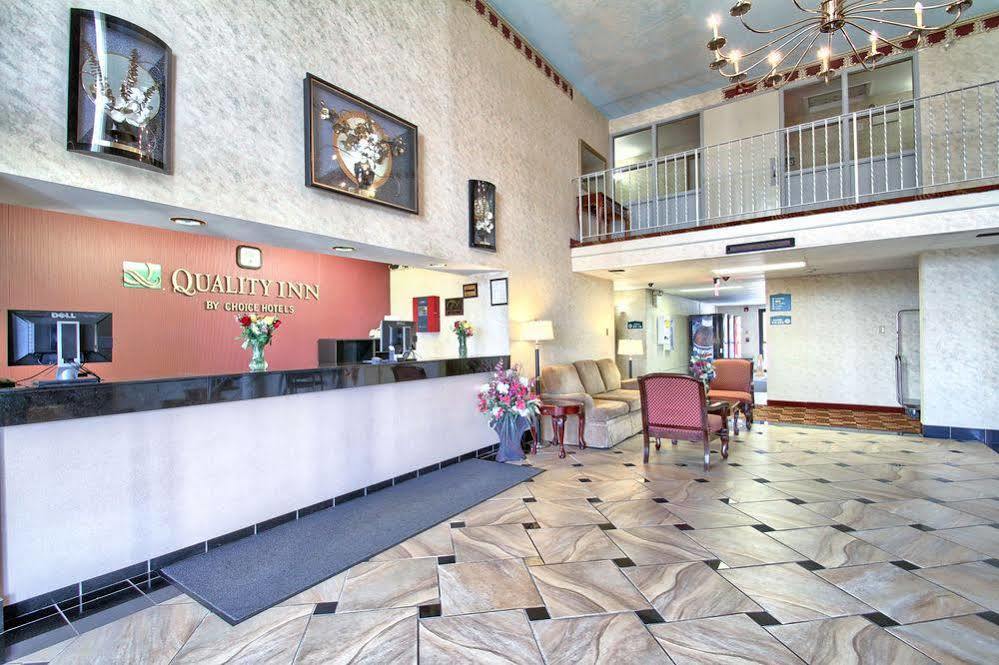 Quality Inn Enola - Harrisburg Exteriör bild